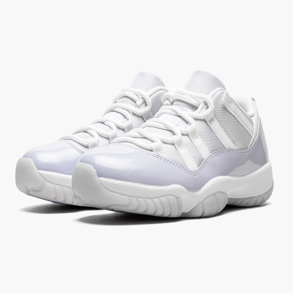 Nike_AIR_JORDAN_11_LOW_WMNS_PURE_VIOLET_AH7860_101_01