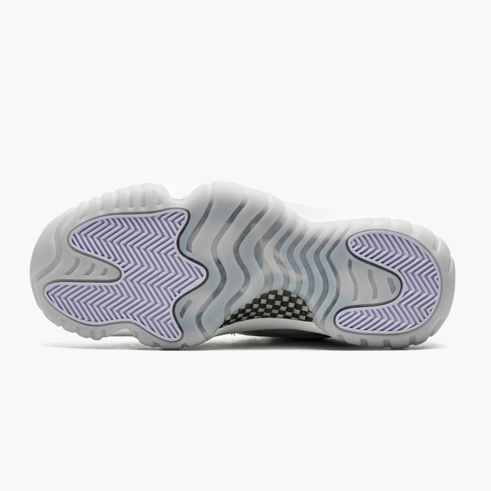 Nike_AIR_JORDAN_11_LOW_WMNS_PURE_VIOLET_AH7860_101_04
