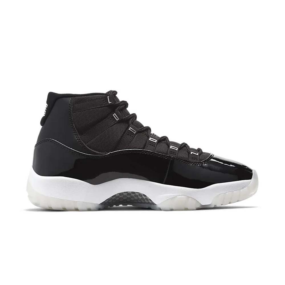 Nike_Air_Jordan_11_Retro_Clear_Black_CT8012_011_02