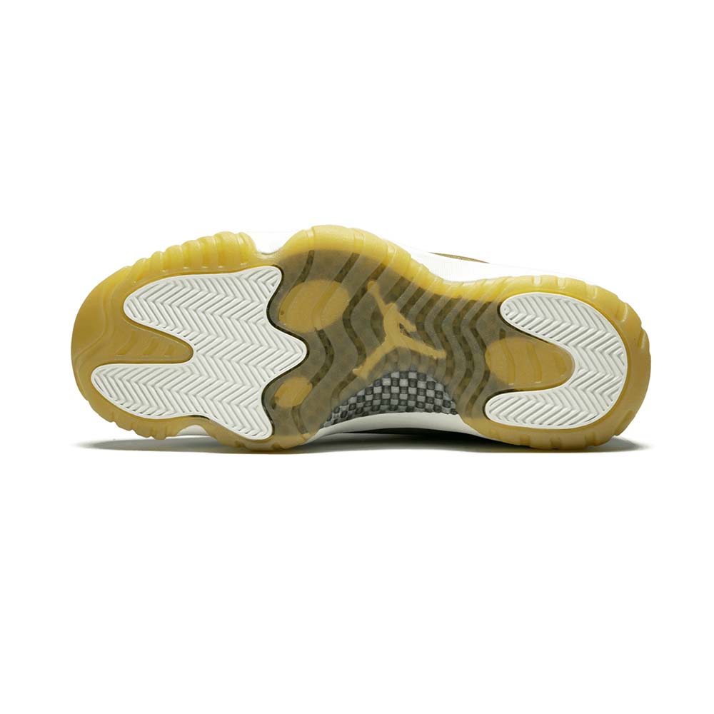 Nike_Air_Jordan_11_Retro_Neutral_Olive_AR0715_200_05