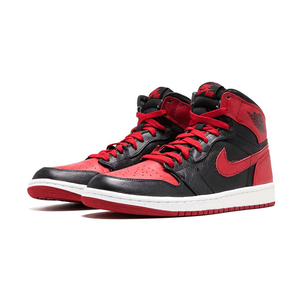 Nike_Air_Jordan_1_Retro_High_Banned_2011_432001_001_01