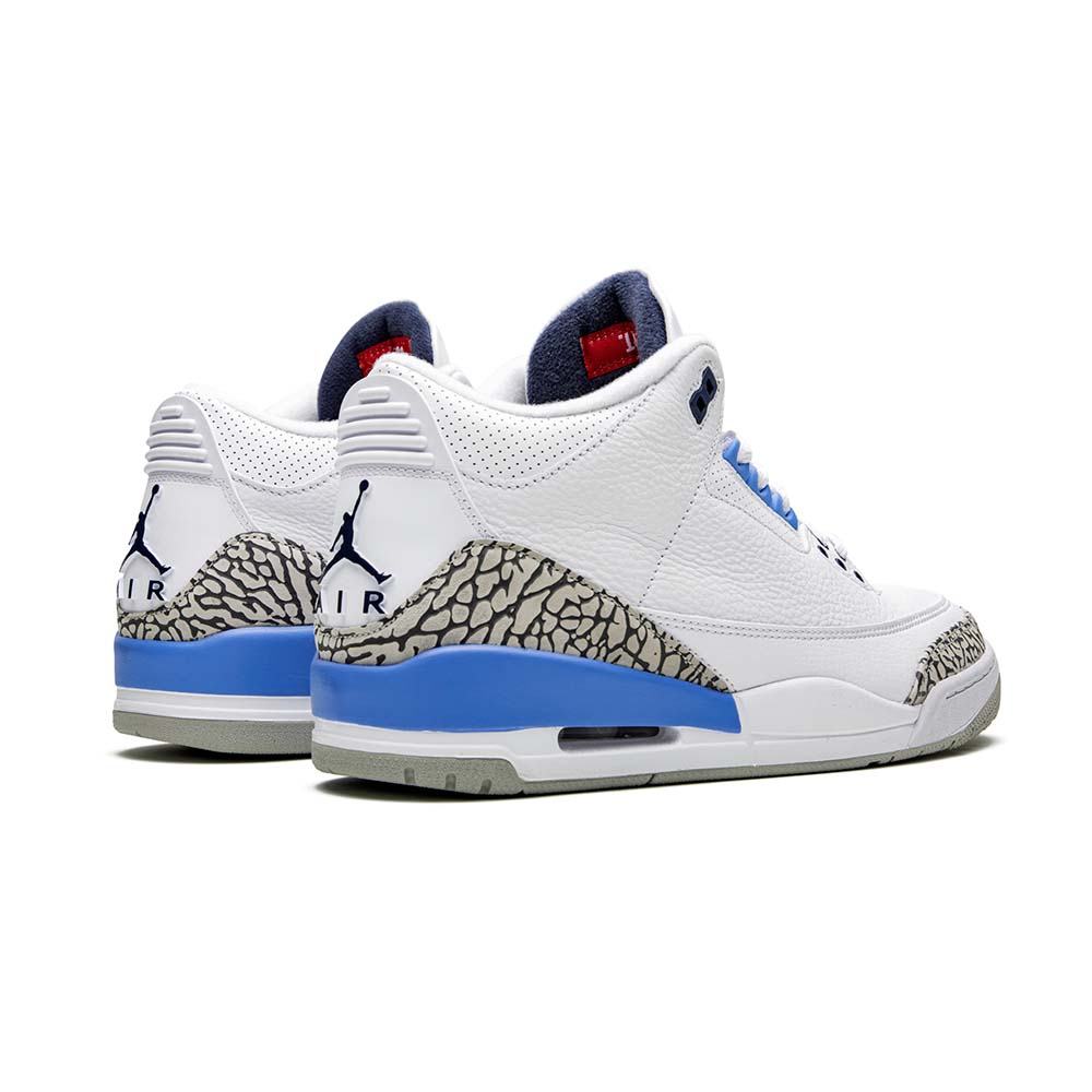 Nike_Jordan_Air_Jordan_3_Retro_UNC_CT8532_104_03