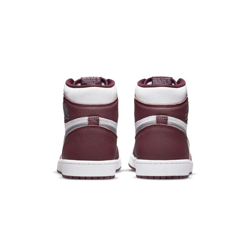 Nike_Air_Jordan_1_High_OG_Bordeaux_555088_611_03