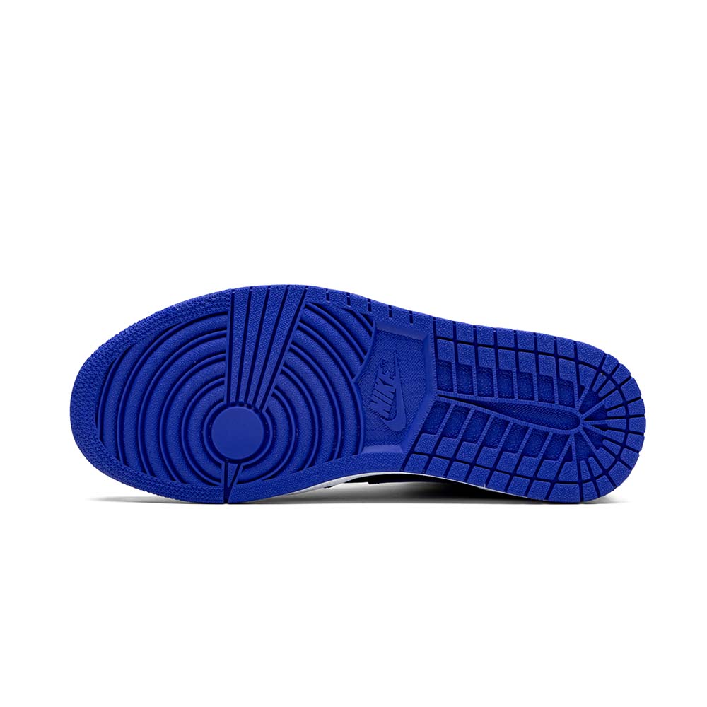 Nike_Air_Jordan_1_MID_Royal_554724_068_04