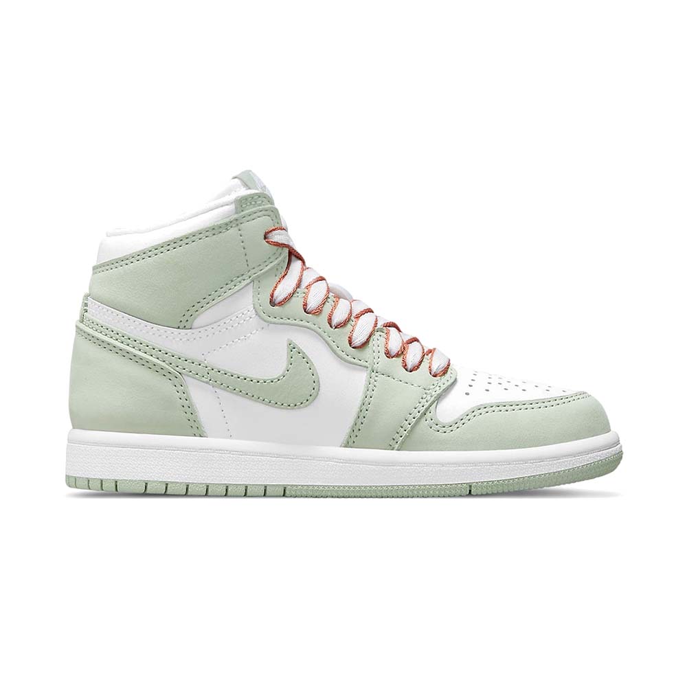 Nike_Wmns_Air_Jordan_1_Retro_High_OG_Seafoam_CD0461_002_02